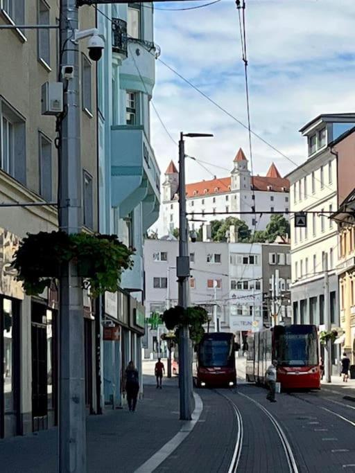1St May Plaza Bratislava Eksteriør bilde